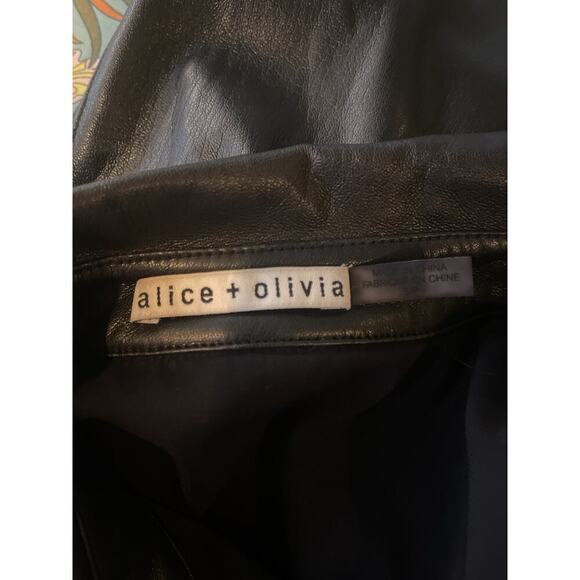 alice + olivia EDYTH VEGAN TOP Black Size S Button Up Shirt Jacket Short Sleeve - Picture 10 of 11
